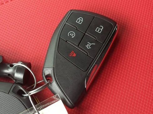 Used 2024 Chevrolet Equinox EV RS image 27