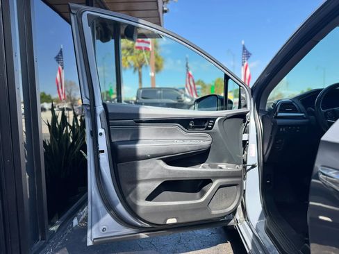 Used 2023 Honda Odyssey Touring image 30