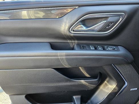 Used 2023 Chevrolet Suburban RST w/ Luxury Package image 31