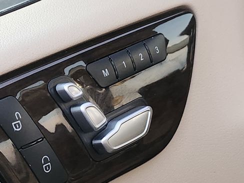 Used 2016 Mercedes-Benz GLE 350 4MATIC w/ Premium Package image 20