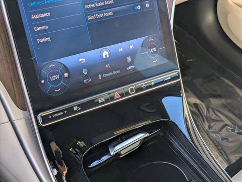 Certified 2025 Mercedes-Benz C 300 4MATIC Sedan image 14