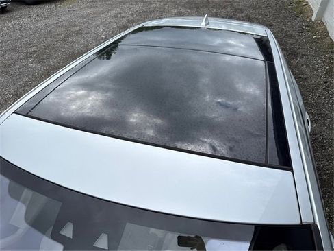 Used 2017 Jaguar F-PACE First Edition image 13