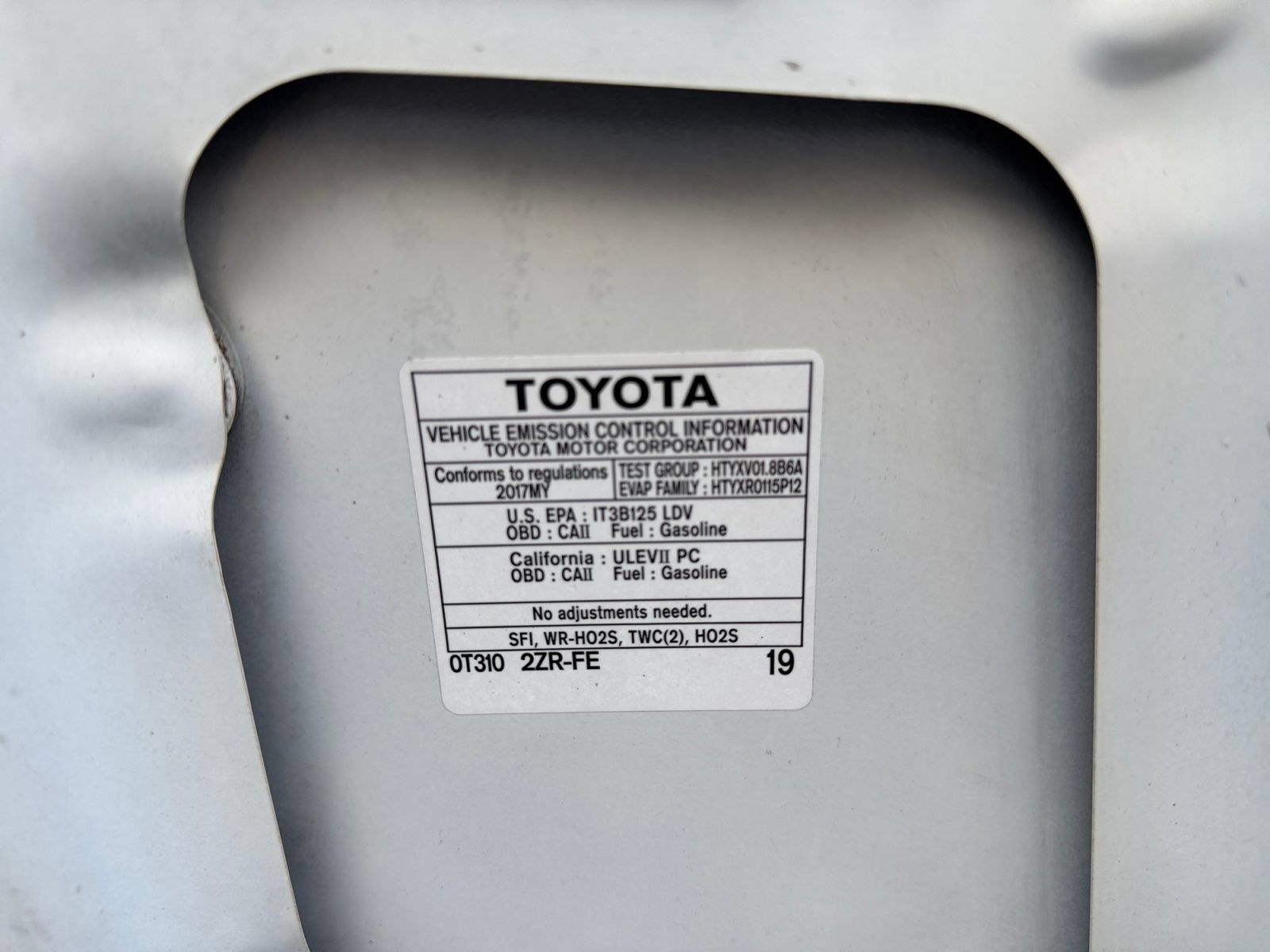 Used 2017 Toyota Corolla L w/ Carpet Mat Package (TMS) FWD image 34