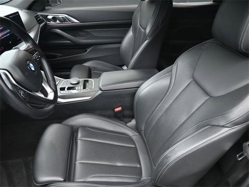 Used 2024 BMW 430i Convertible image 32