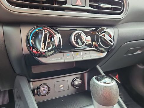 Used 2023 Hyundai Kona SEL image 22