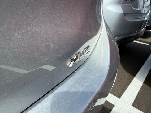 Used 2022 Toyota Highlander XLE image 7