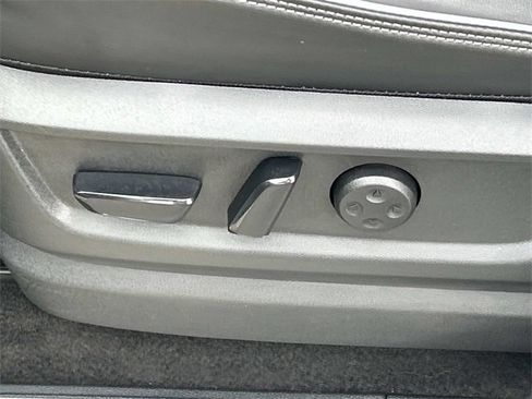 Used 2025 INFINITI QX80 Luxe image 17