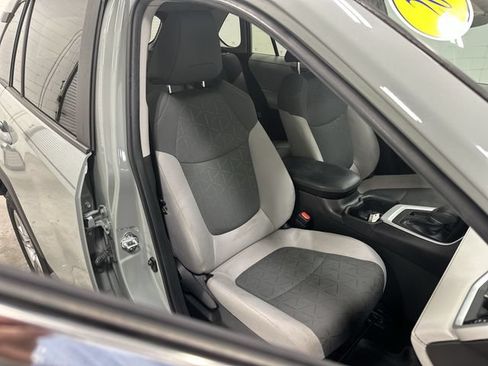 Used 2023 Toyota RAV4 XLE FWD image 18