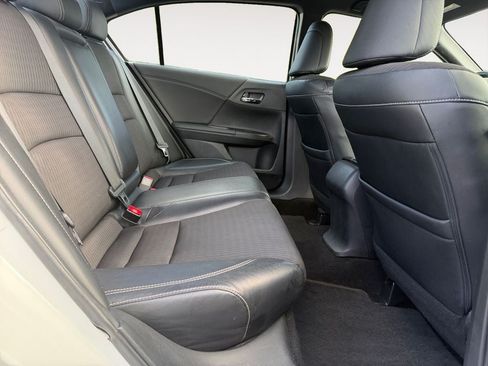 Used 2017 Honda Accord Sport image 23