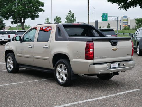 Used 2008 Chevrolet Avalanche LTZ w/ LTZ Preferred Equipment Group AWD/4WD image 7