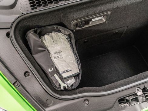 Used 2024 Lamborghini Huracan Sterrato image 47