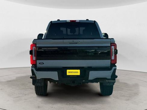 Used 2025 Ford F350 Platinum AWD/4WD image 4