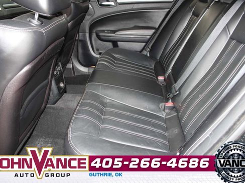 Used 2012 Chrysler 300 S image 20