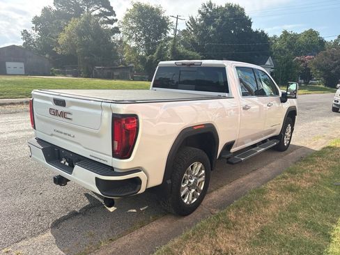 Used 2023 GMC Sierra 2500 Denali w/ Technology Package AWD/4WD image 6