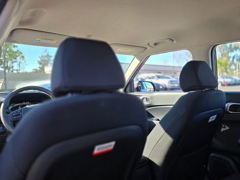 New 2026 Hyundai Venue SE image 15