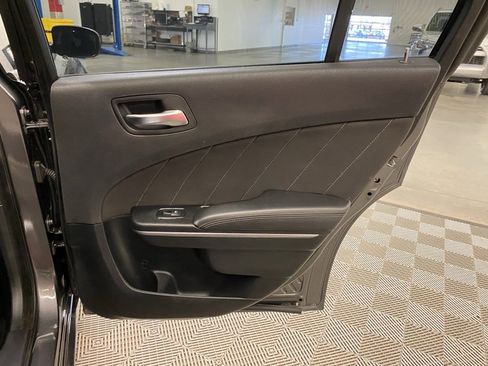 Used 2017 Dodge Charger R/T image 33