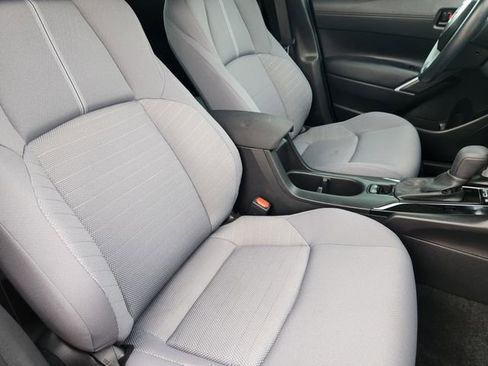 Used 2025 Toyota Corolla Cross AWD Hybrid image 12