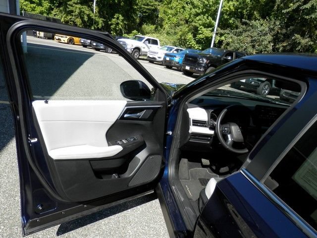 Used 2025 Mitsubishi Outlander SE AWD/4WD image 15