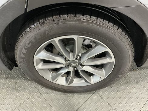 Used 2019 Hyundai Santa Fe XL SE image 37