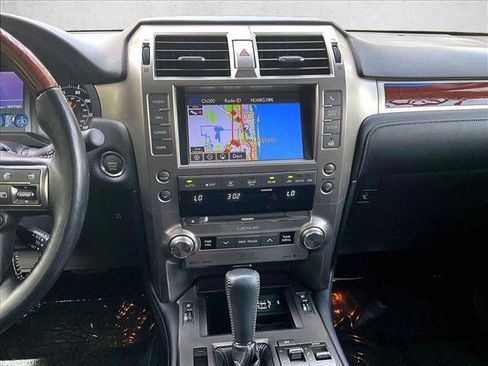 Used 2016 Lexus GX 460 Luxury AWD/4WD image 8