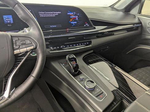 Used 2023 Cadillac Escalade V image 15