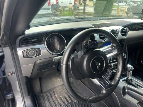 Used 2022 Ford Mustang Premium RWD image 8