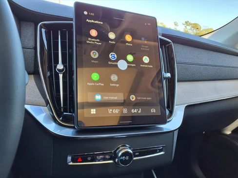 New 2026 Volvo XC90 B5 Plus w/ Protection Package Premier image 15