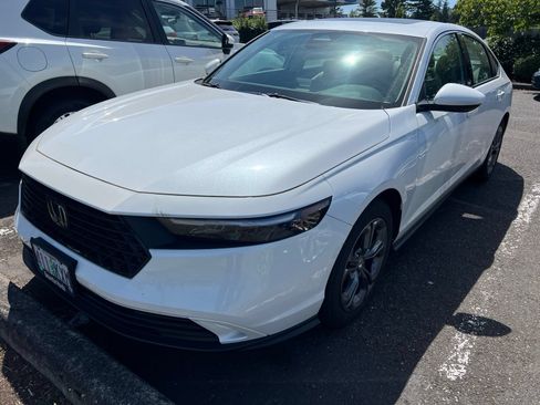 Used 2023 Honda Accord EX image 1