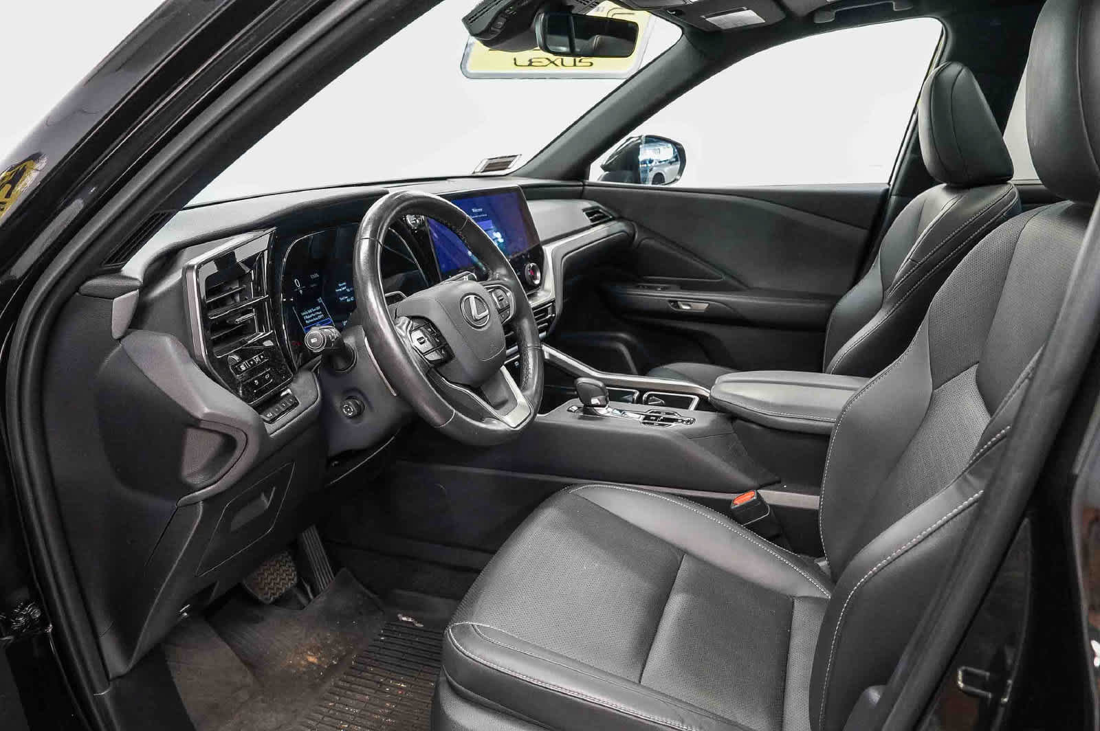 Used 2025 Lexus TX 350 FWD w/ Technology Package image 18