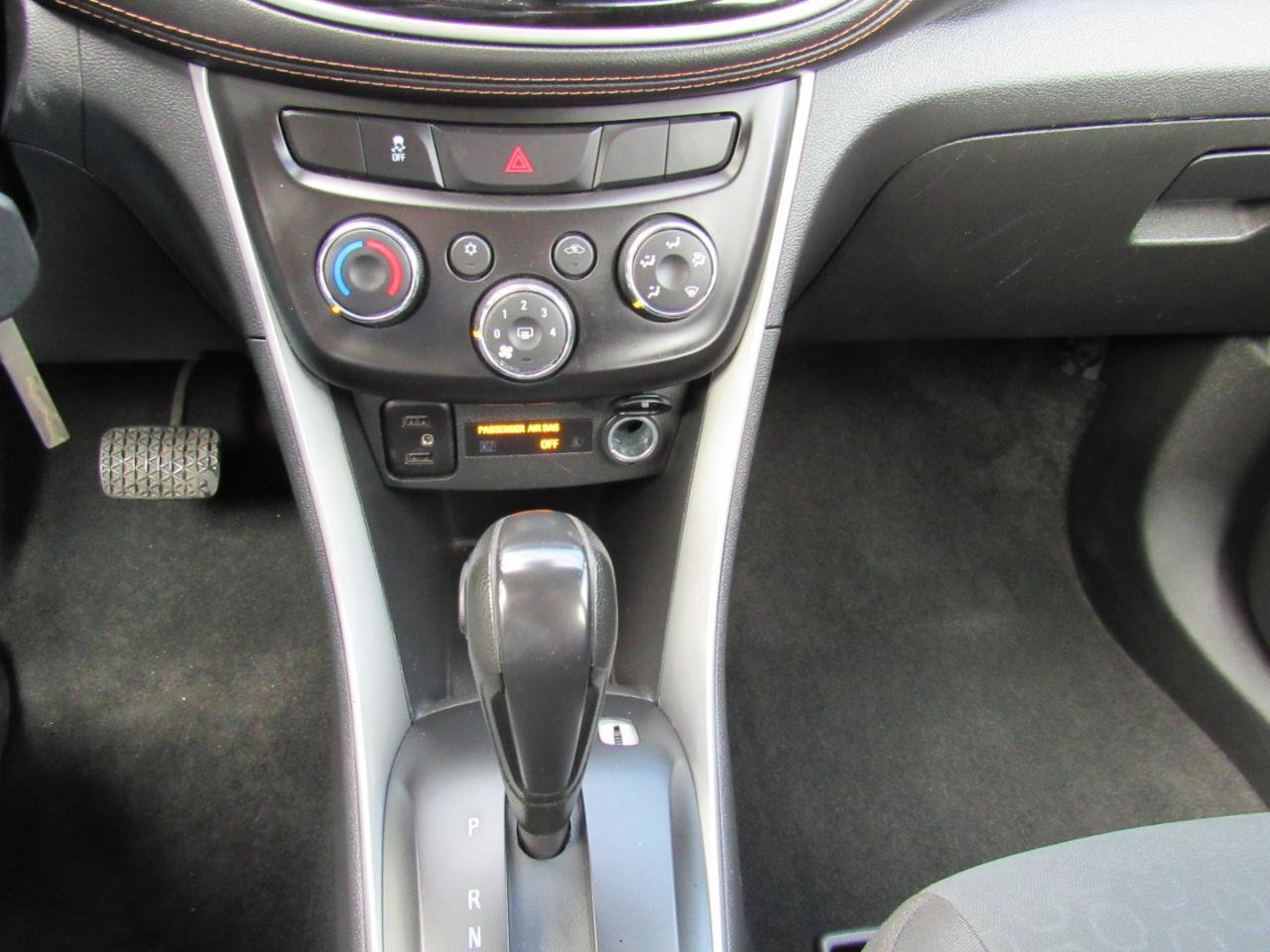 Used 2021 Chevrolet Trax LS w/ Tint and Cruise Package FWD image 21