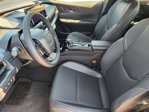 New 2026 Toyota Prius Plug-In Hybrid FWD image 9