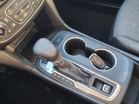 Used 2022 Chevrolet Equinox LT image 20