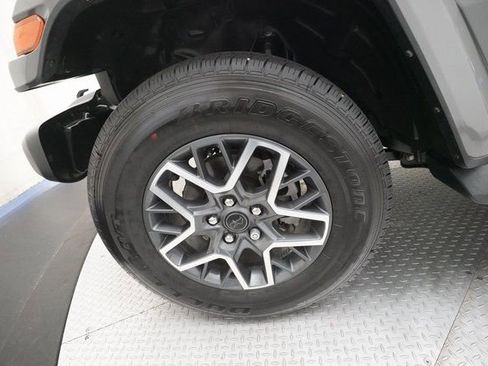 Used 2021 Jeep Wrangler Unlimited Sahara w/ Cold Weather Group image 26