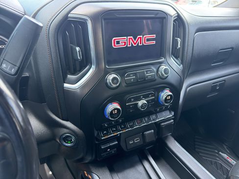 Used 2020 GMC Sierra 1500 AT4 w/ AT4 Premium Package image 18