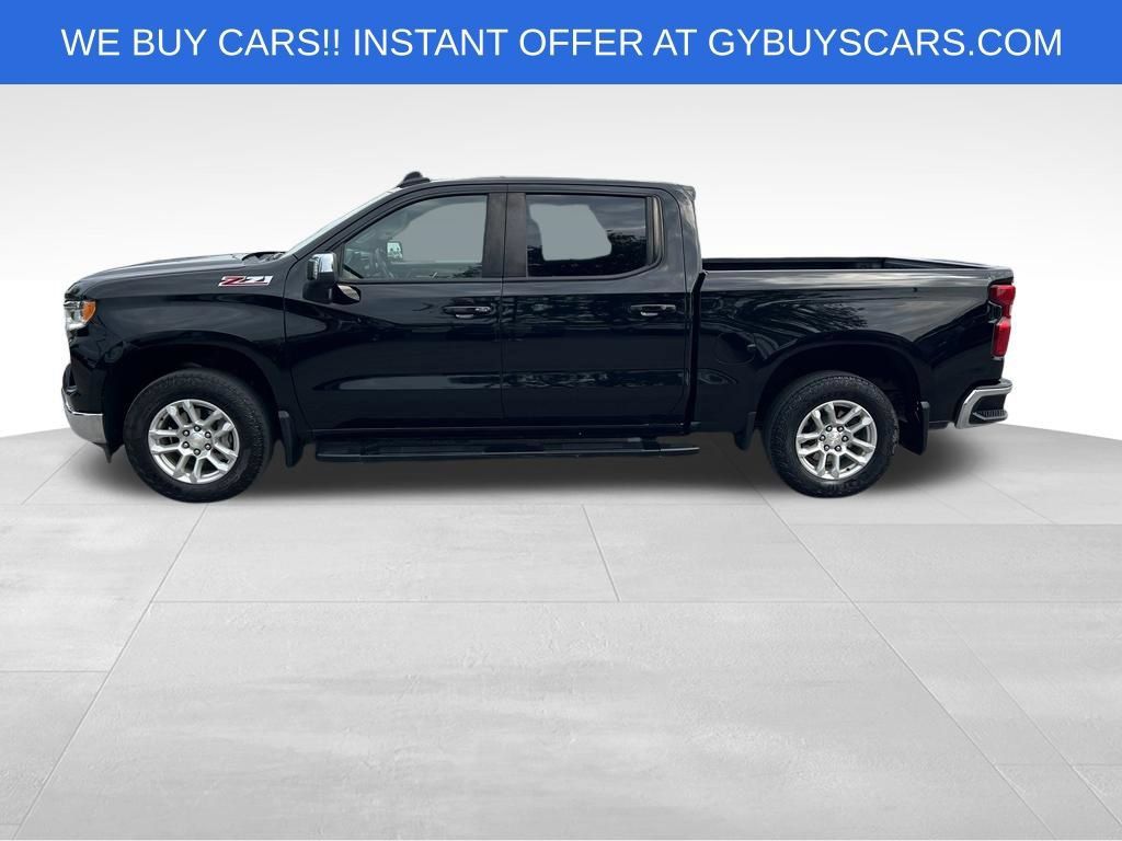 Used 2024 Chevrolet Silverado 1500 LT AWD/4WD image 3