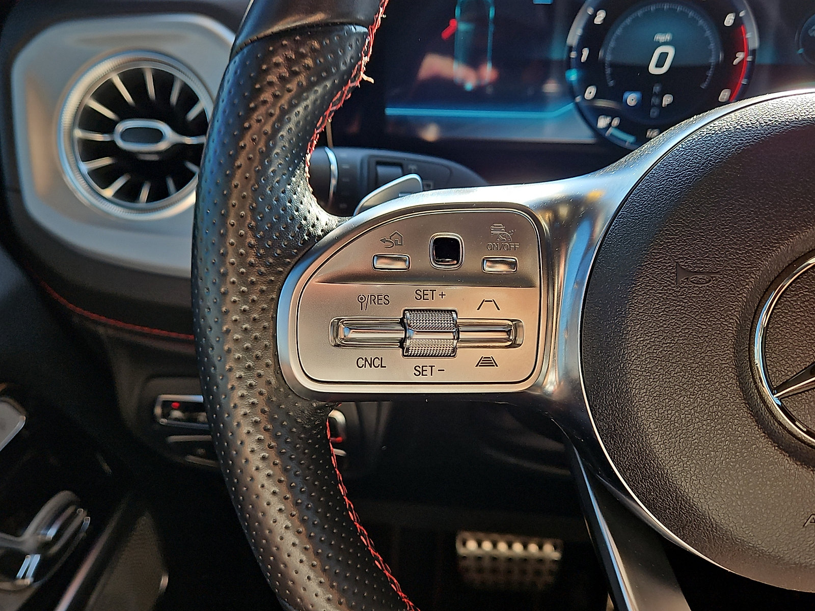 Used 2019 Mercedes-Benz G 550 image 18