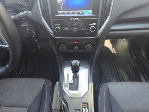Used 2018 Subaru Crosstrek 2.0i Premium image 11