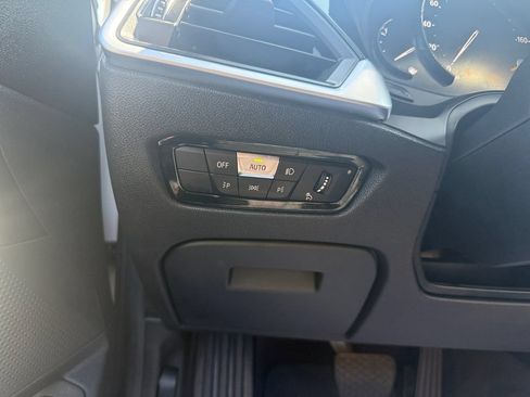 Used 2019 BMW 330i Sedan w/ Driving Assistance Package RWD image 25