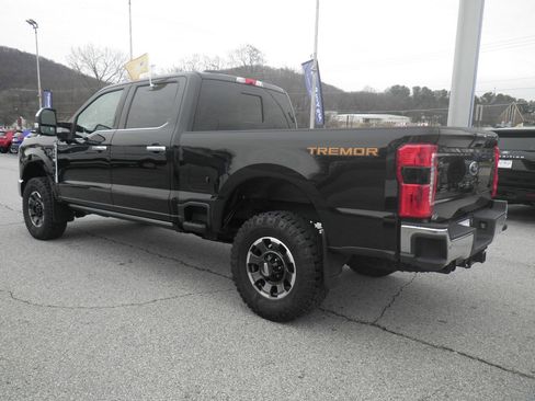 Used 2023 Ford F350 Lariat w/ Lariat Ultimate Package image 4