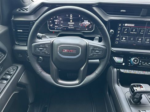 Used 2025 GMC Sierra 1500 AT4X image 16