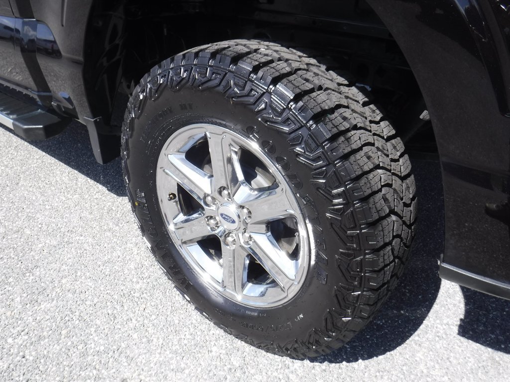 Used 2025 Ford F150 XLT w/ Equipment Group 301A Standard AWD/4WD image 10