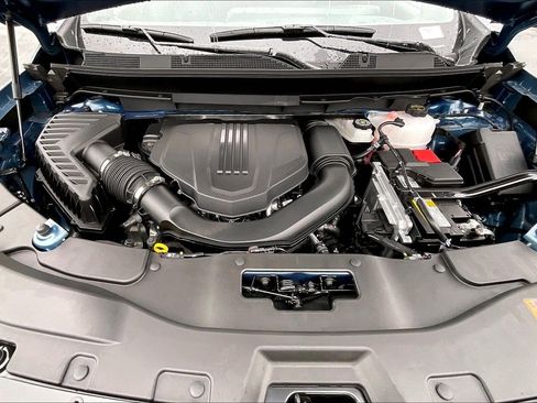 New 2026 Chevrolet Traverse Z71 w/ Enhanced Driving Package image 11