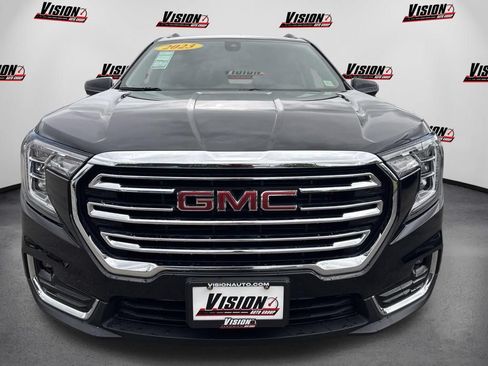 Used 2023 GMC Terrain SLT AWD/4WD image 2