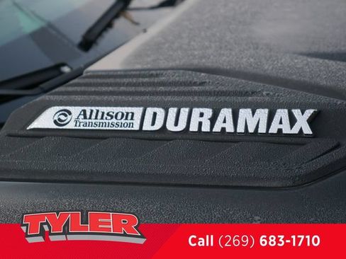 Used 2024 Chevrolet Silverado 2500 High Country w/ High Country Premium Package AWD/4WD image 13