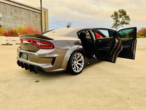 Used 2017 Dodge Charger R/T w/ Driver Confidence Group image 38
