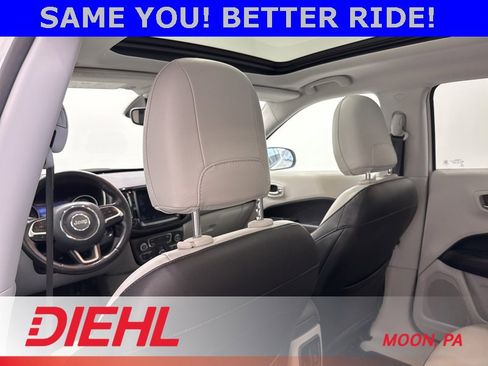 Certified 2018 Jeep Compass Limited w/ Navigation Group image 17