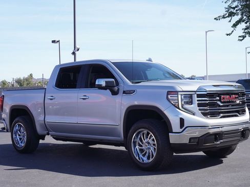 Certified 2022 GMC Sierra 1500 SLT w/ SLT Premium Plus Package image 4