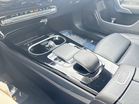 Used 2020 Mercedes-Benz CLA 250 4MATIC image 8