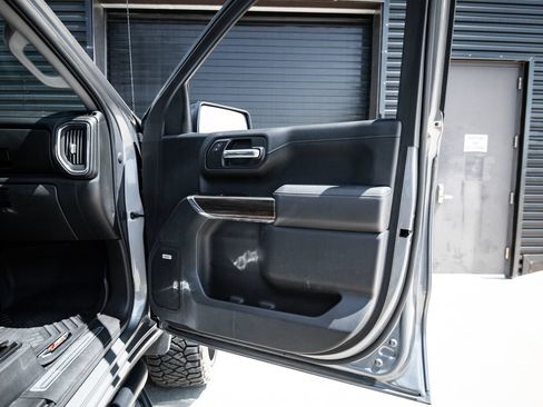 Used 2021 Chevrolet Silverado 1500 LT Trail Boss w/ Convenience Package II AWD/4WD image 25