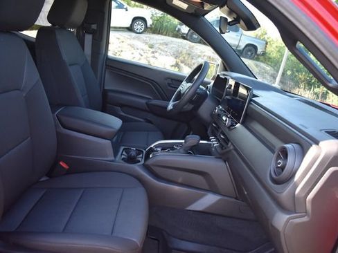 Used 2026 Chevrolet Colorado Trail Boss AWD/4WD image 14
